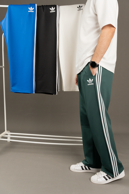 Adidas 3 line sweatpants