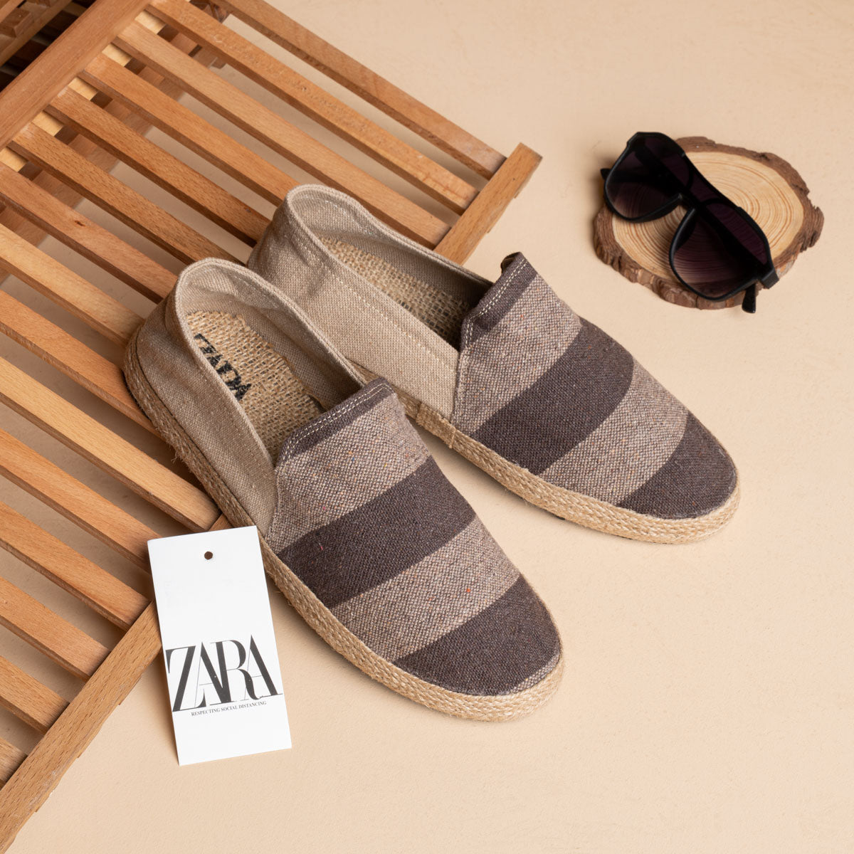 Zara حذاء ليش