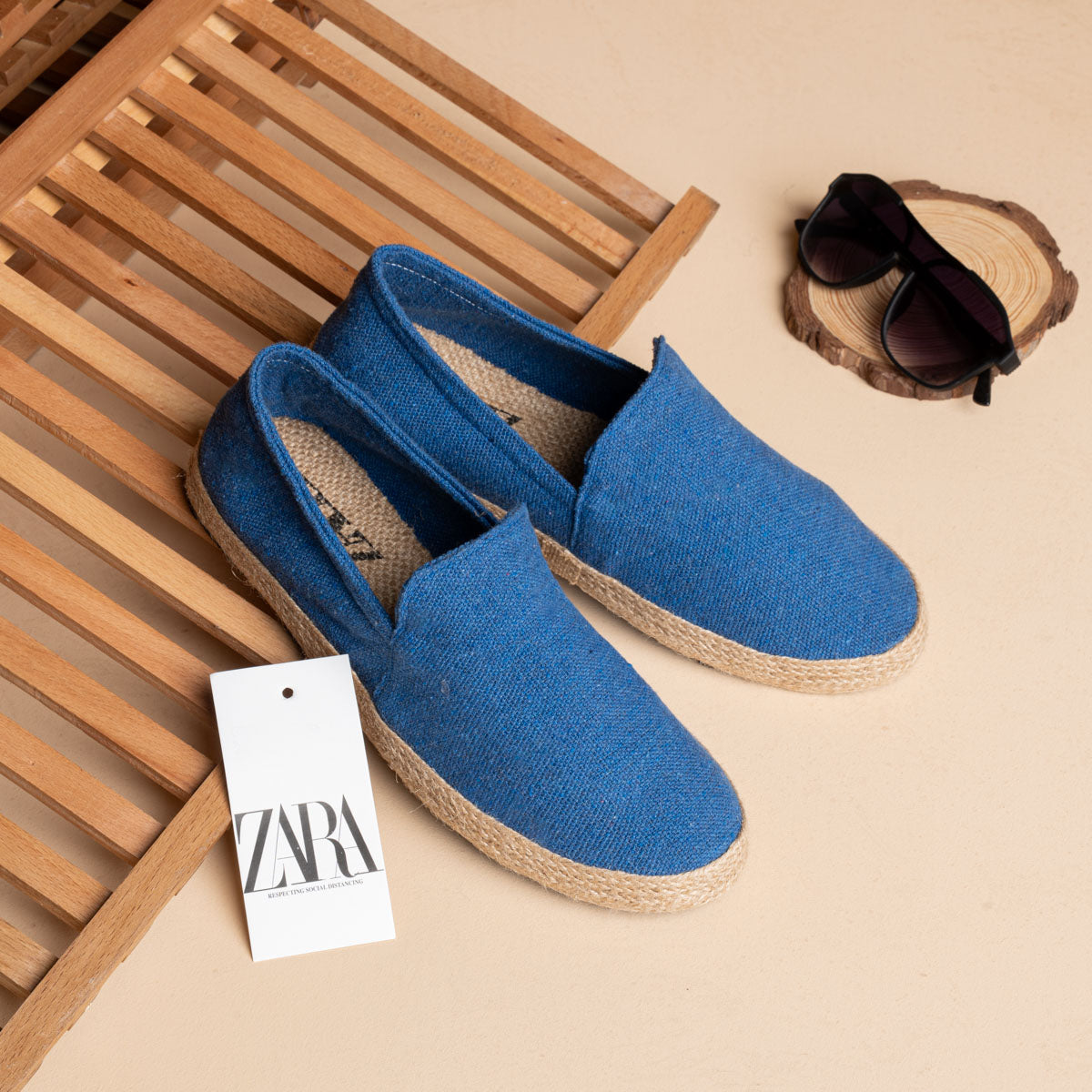 Zara حذاء ليش