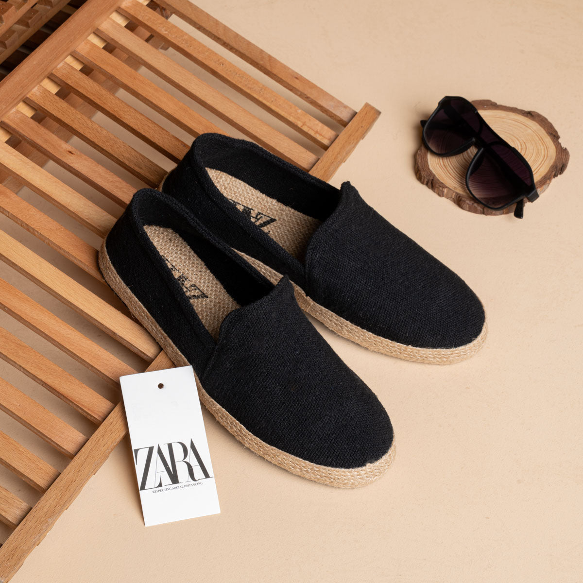 Zara حذاء ليش
